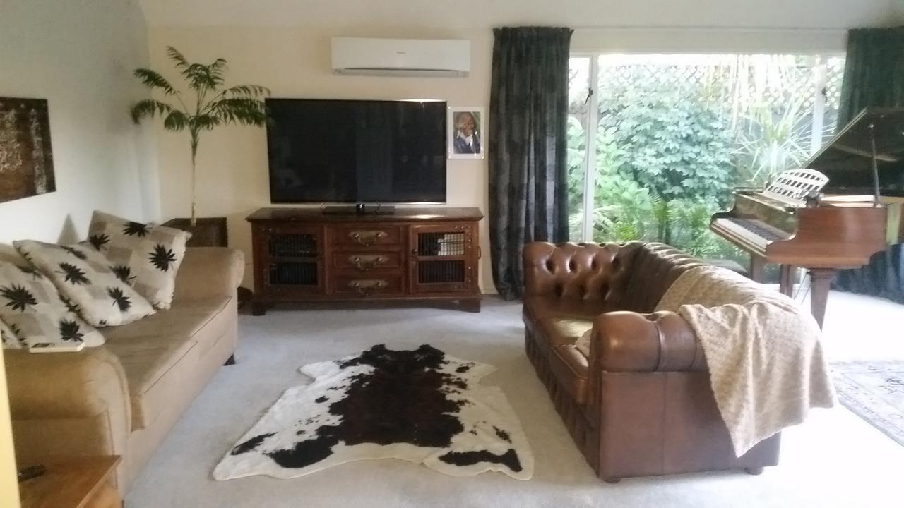 כרייסטצ'רץ' Berni'S Boutique Bnb מראה חיצוני תמונה