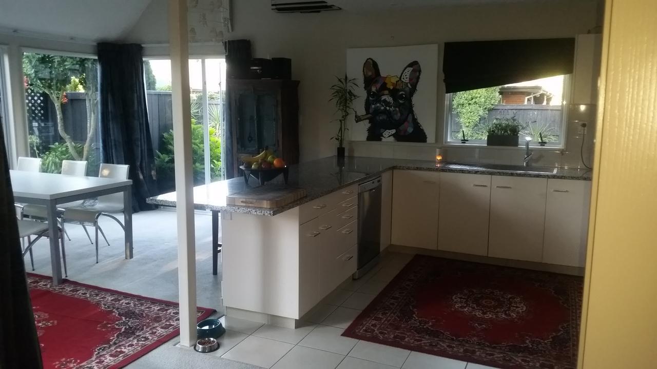 כרייסטצ'רץ' Berni'S Boutique Bnb מראה חיצוני תמונה