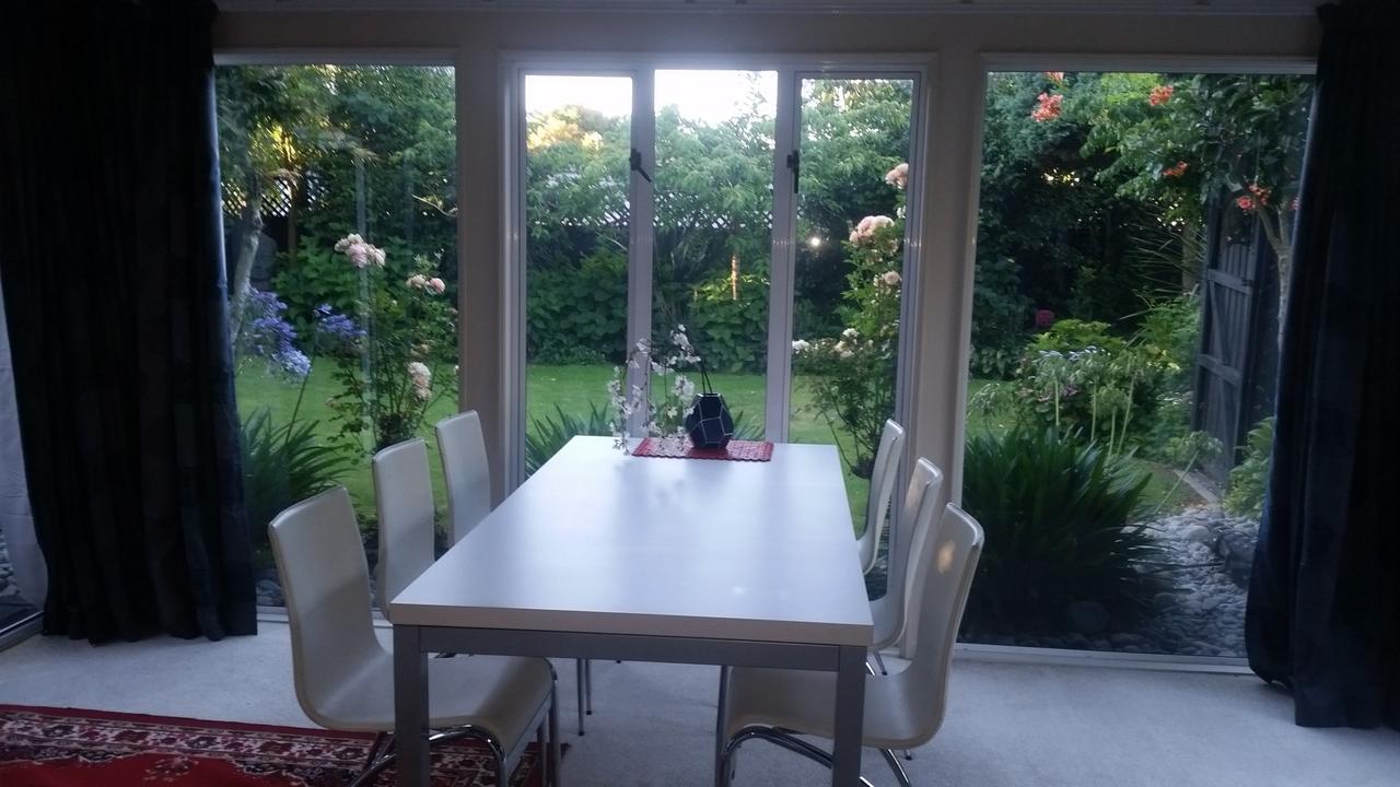 כרייסטצ'רץ' Berni'S Boutique Bnb מראה חיצוני תמונה